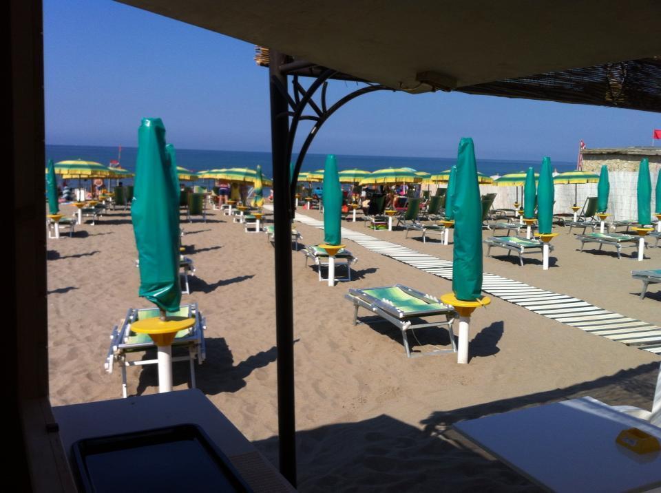Hotel Club Sabbiadoro Battipaglia Eksteriør billede