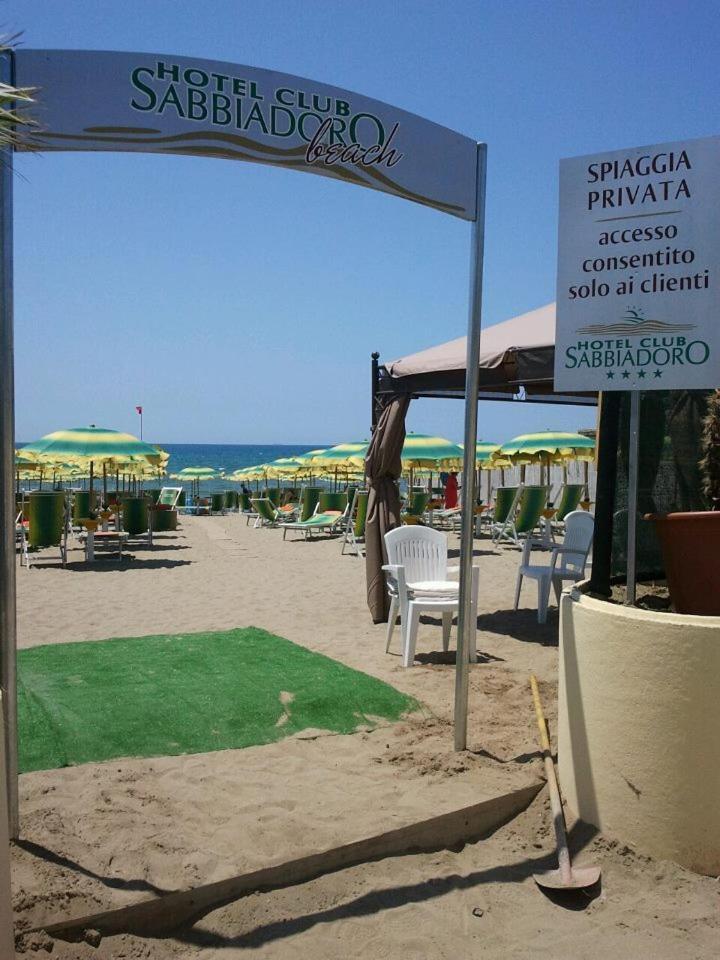 Hotel Club Sabbiadoro Battipaglia Eksteriør billede