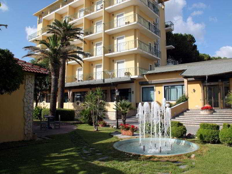 Hotel Club Sabbiadoro Battipaglia Eksteriør billede