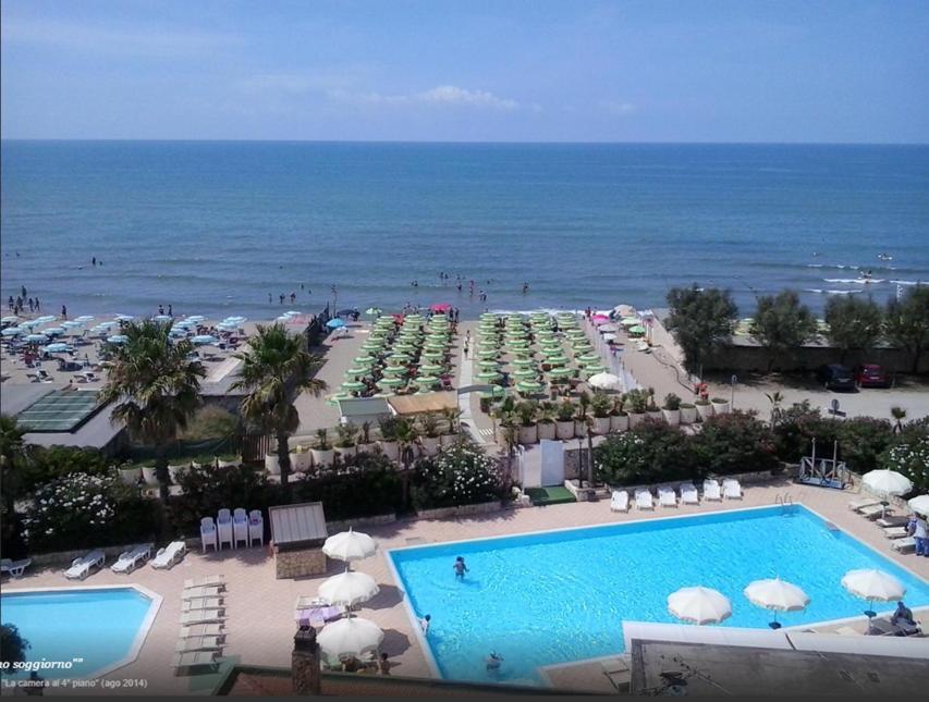 Hotel Club Sabbiadoro Battipaglia Eksteriør billede